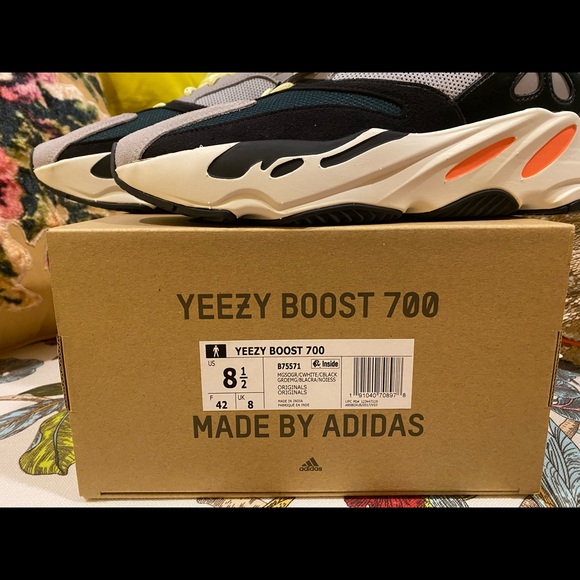 COPY - YEEZY BOOST 700 'WAVE RUNNER' - Picture 3 of 5